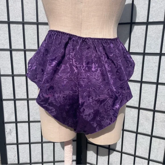 VICTORIA’S SECRET Vintage 80s Gold Label Purple Brocade Lace Pajama Set Lingerie - Picture 9 of 12